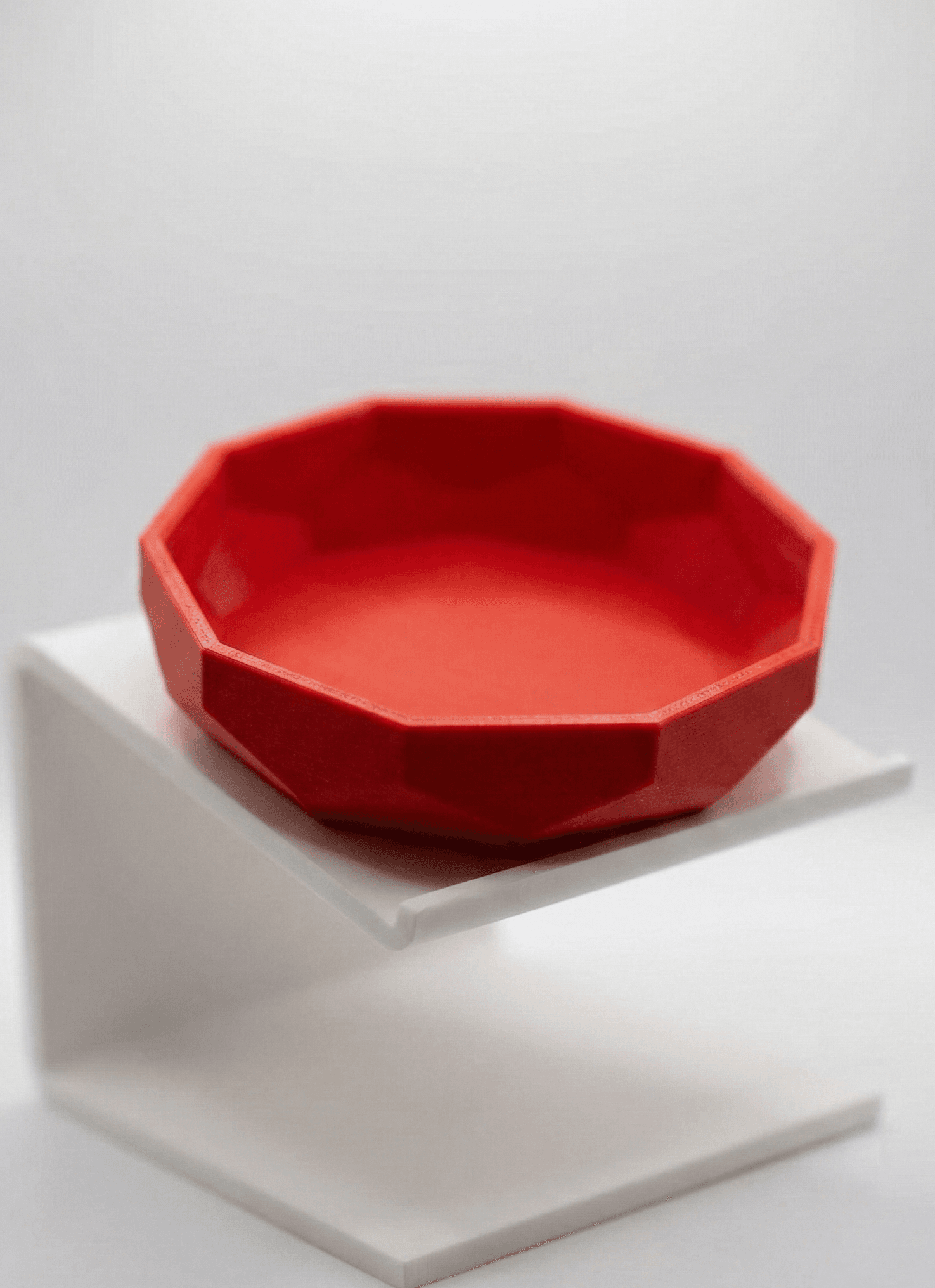 Kırmızı Geometrik Kap